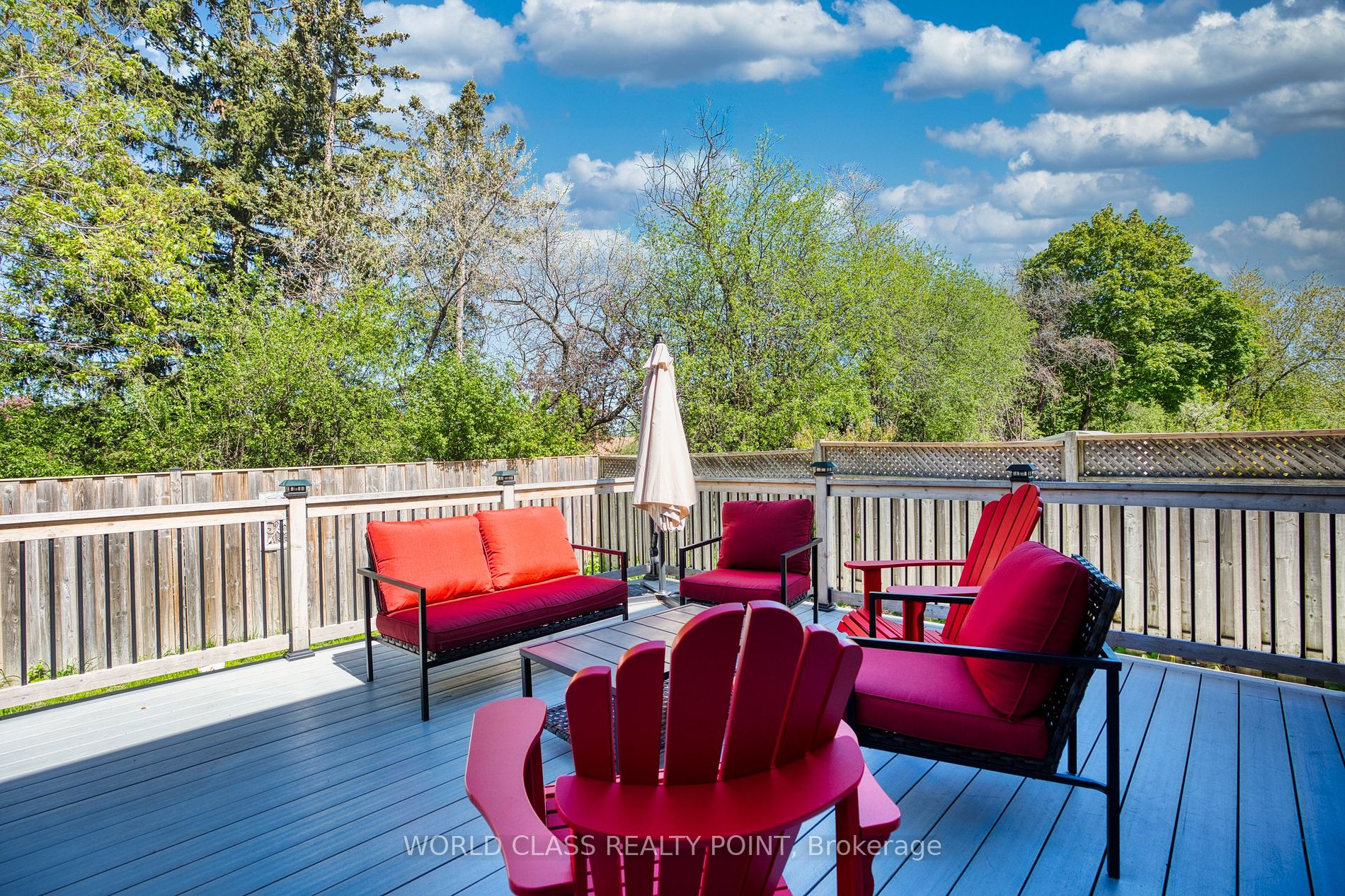 22 Madelaine Crescent