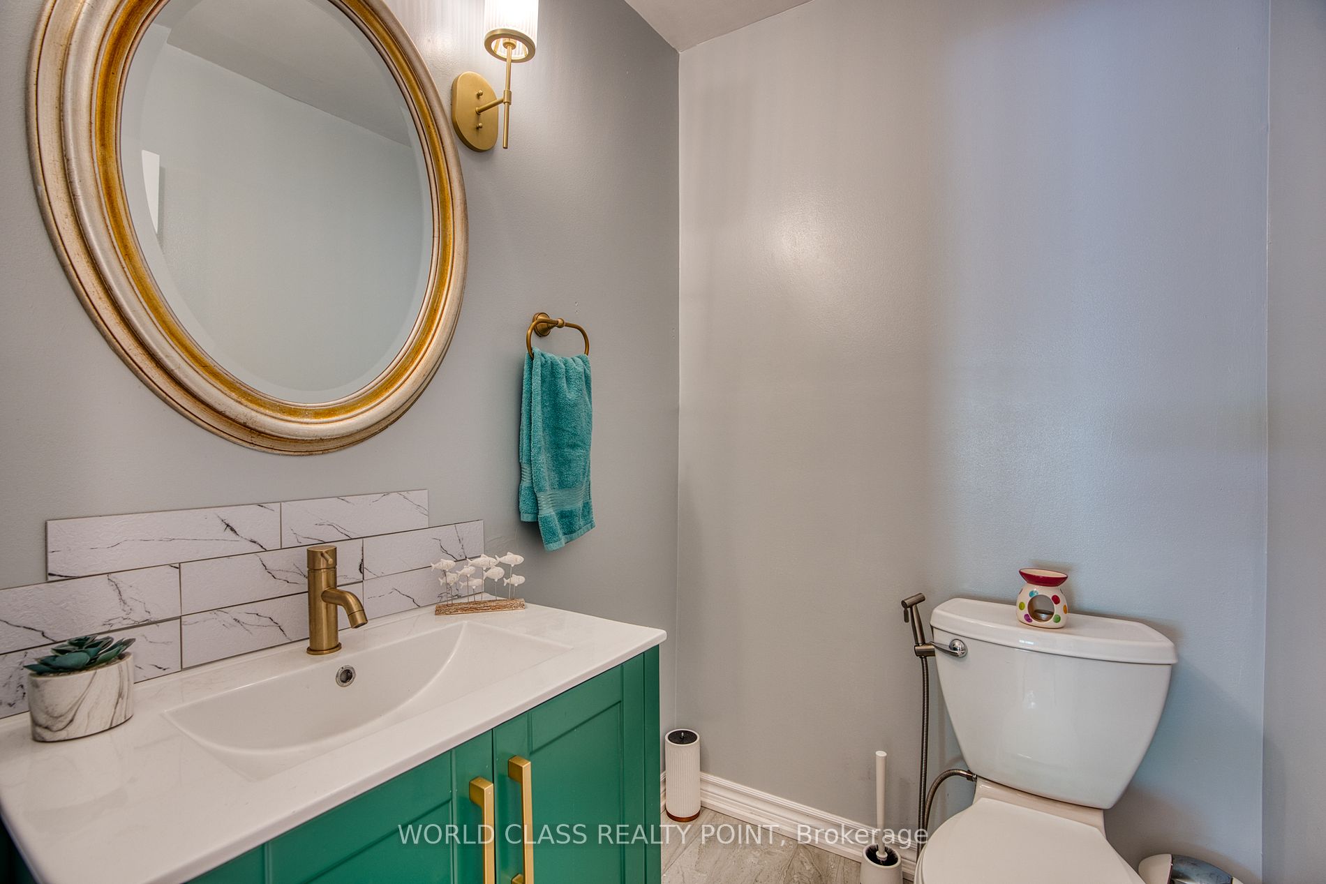 22 Madelaine Crescent