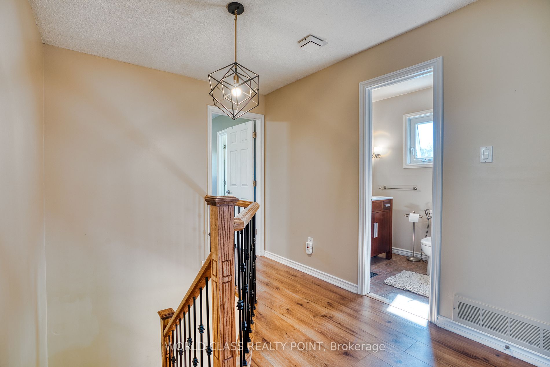 22 Madelaine Crescent