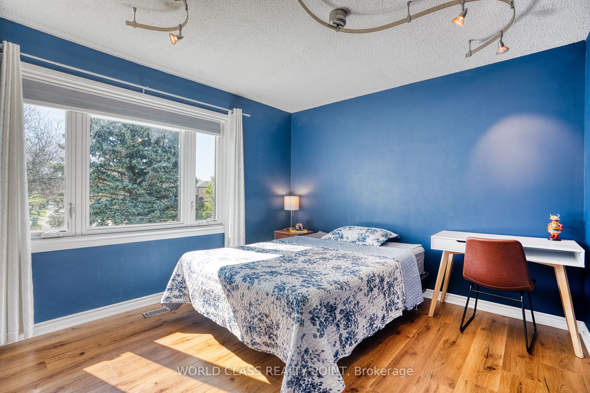 22 Madelaine Crescent