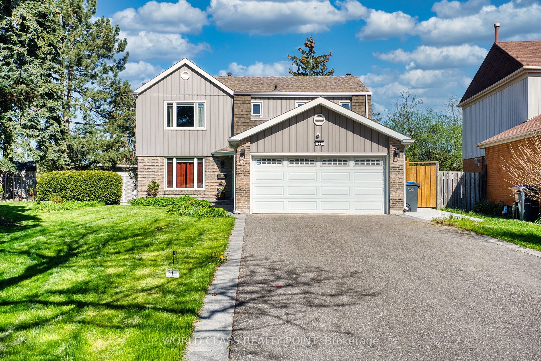 22 Madelaine Crescent