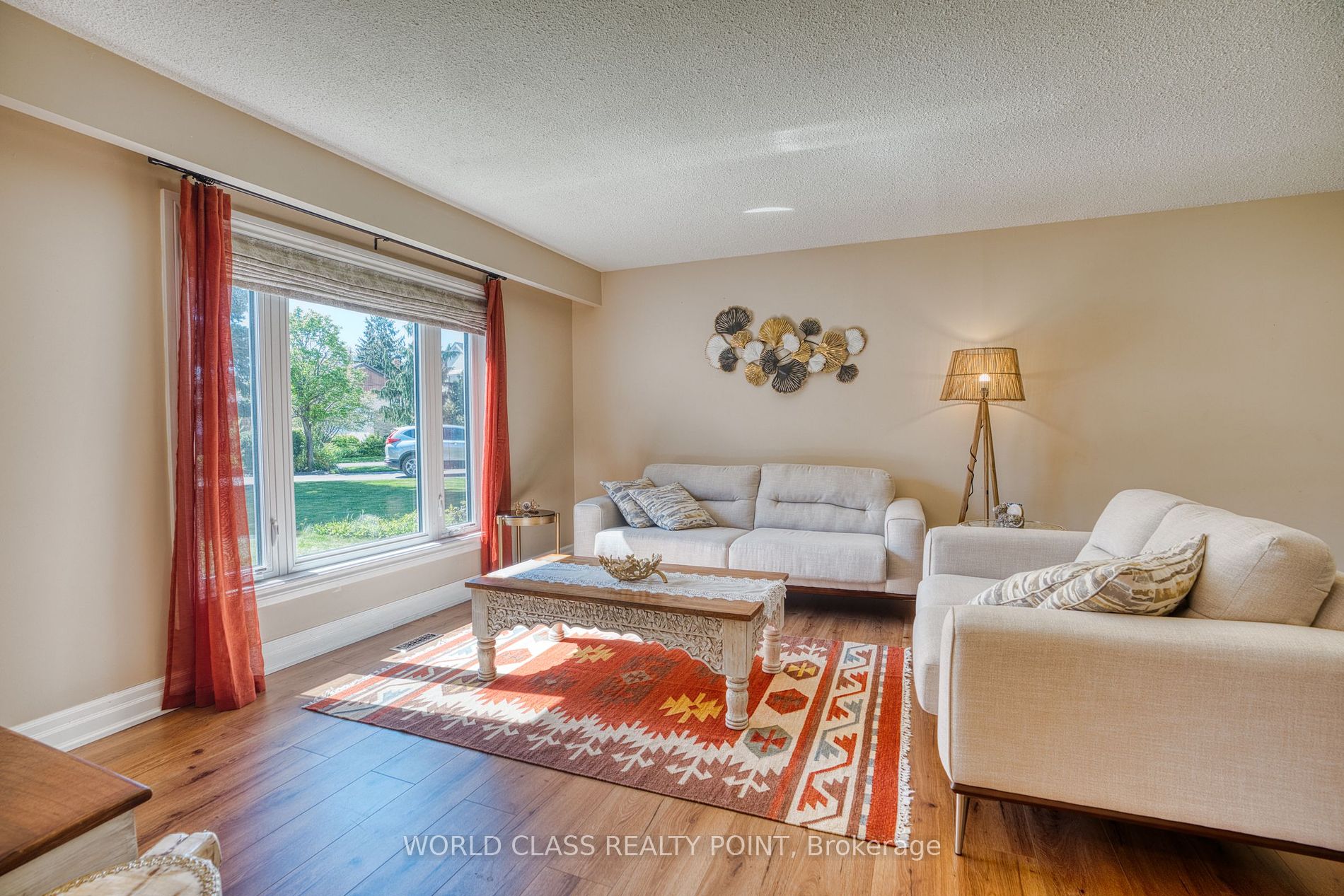 22 Madelaine Crescent