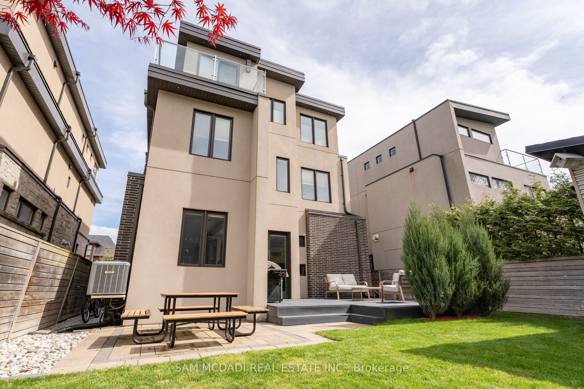 685 Montbeck Crescent
