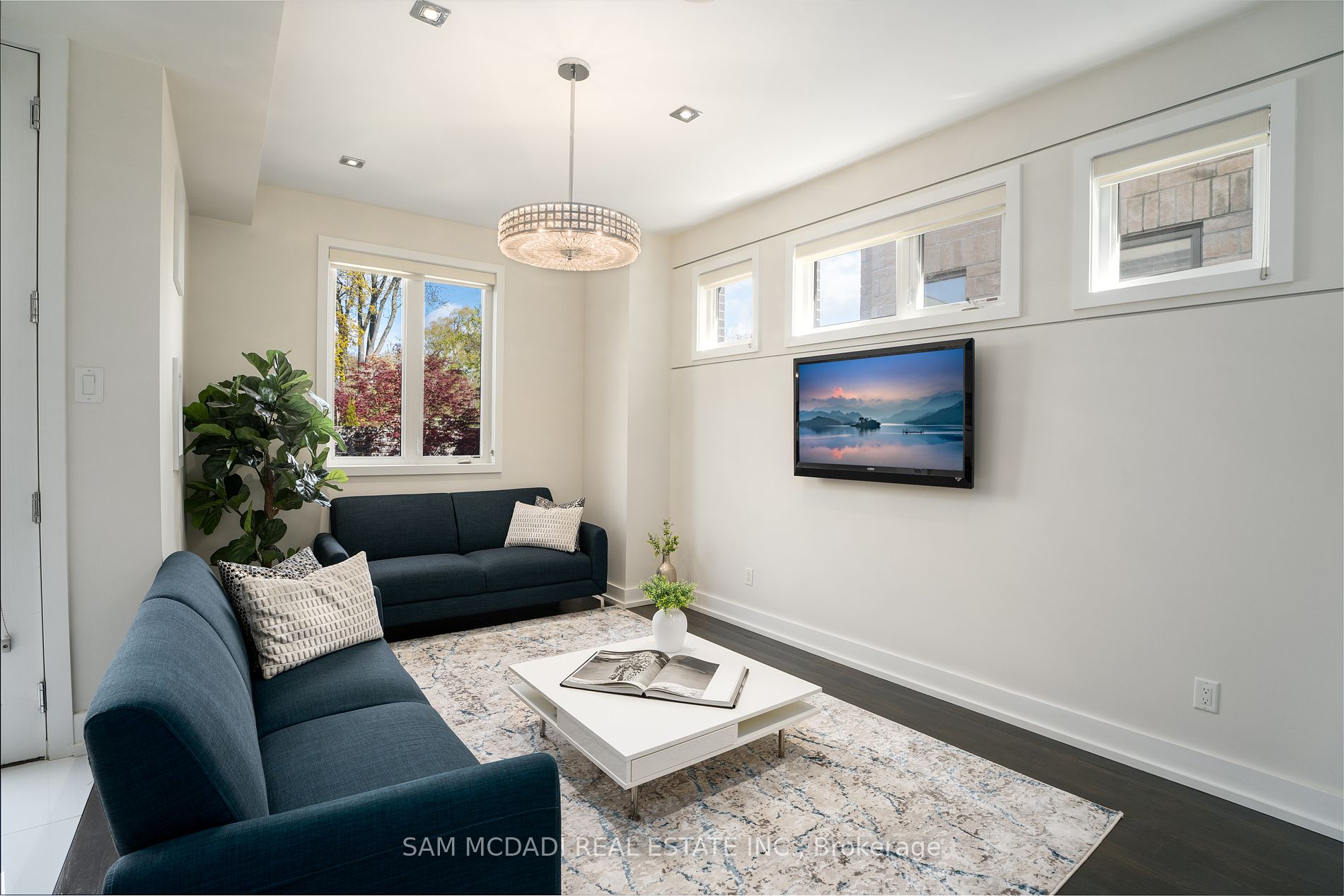 685 Montbeck Crescent
