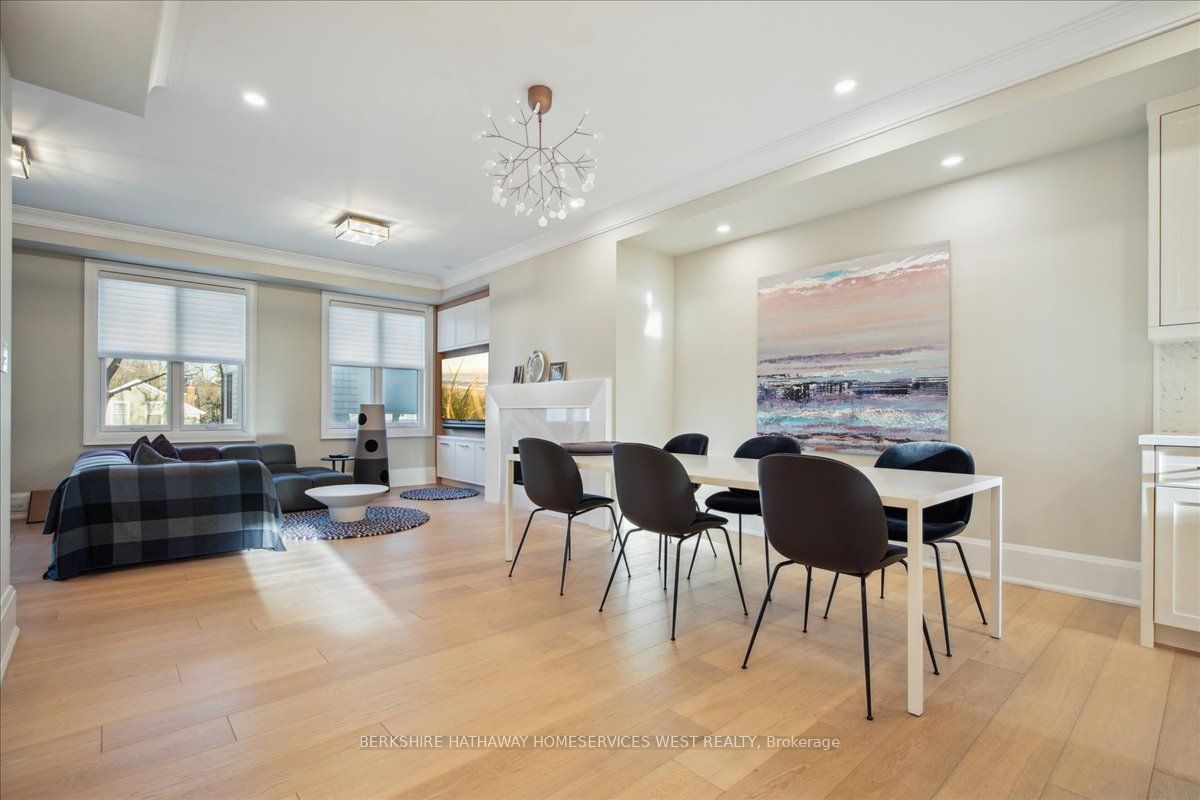 336 Robinson Street, #2