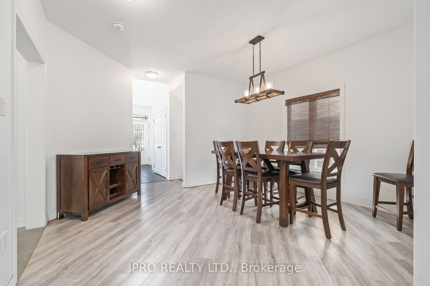 81 Wardlaw Avenue