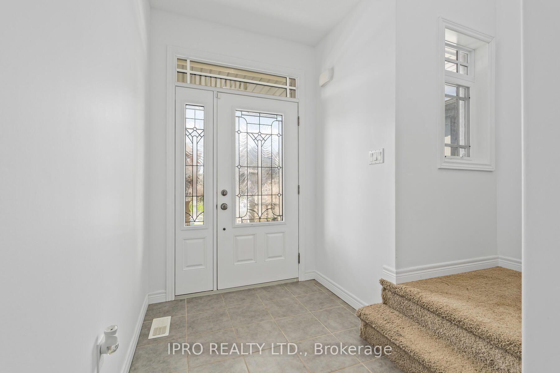 81 Wardlaw Avenue