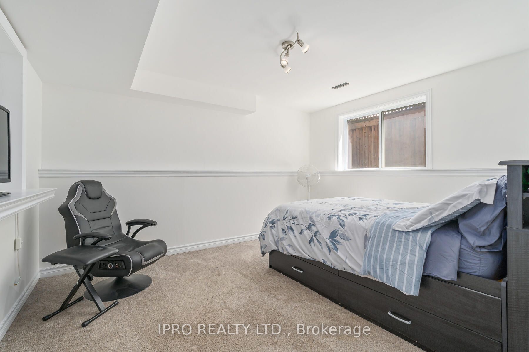 81 Wardlaw Avenue