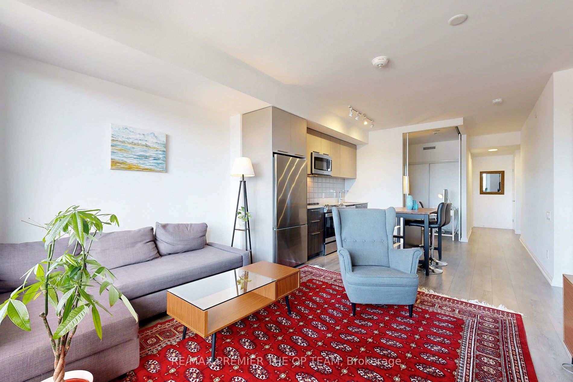 4208 Dundas Street W #414