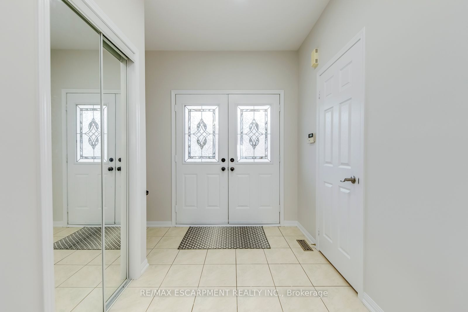 183 Featherstone Rd