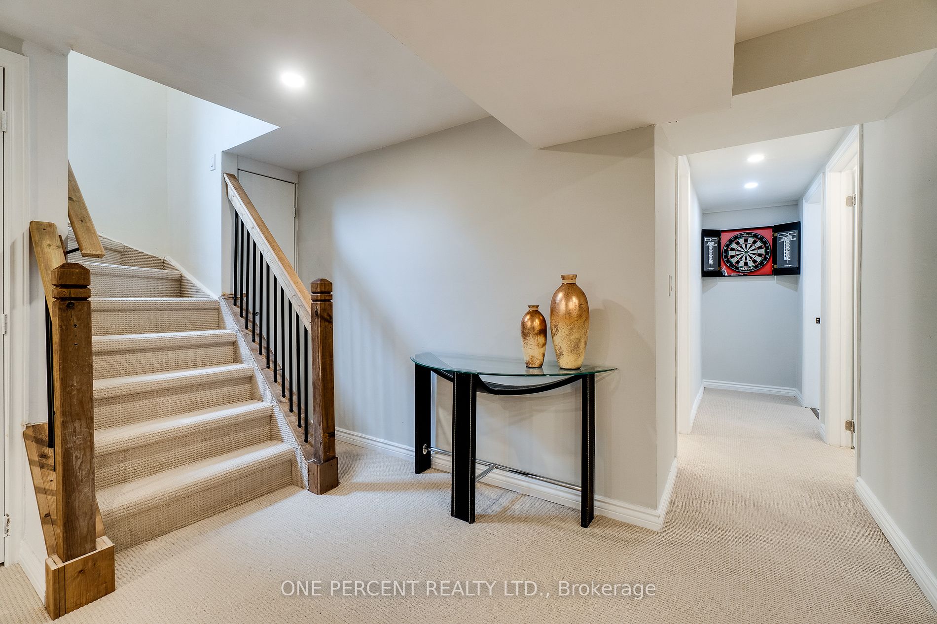 208 Glen Oak Dr
