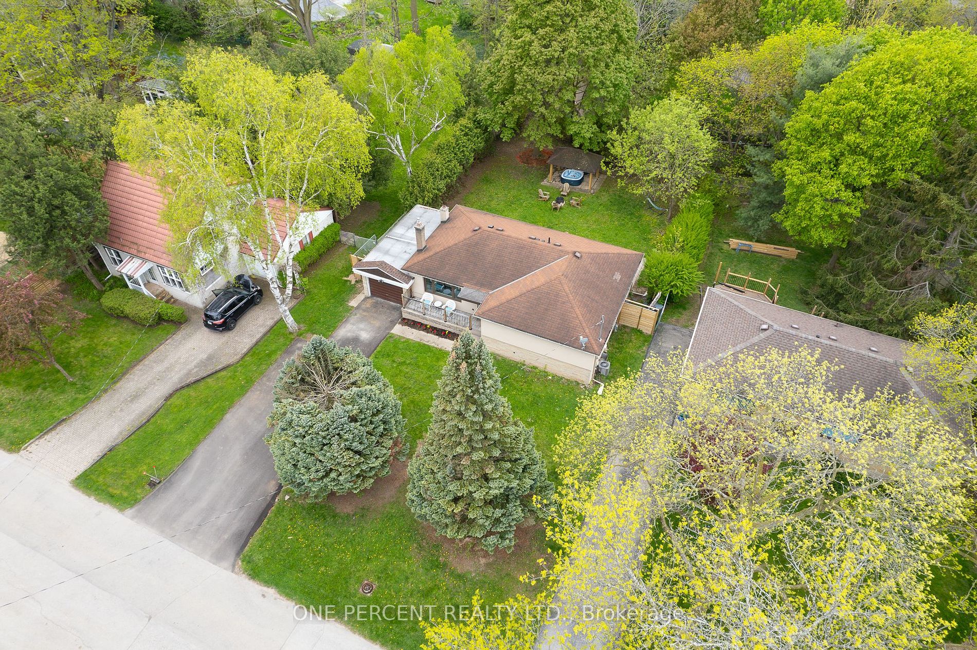 208 Glen Oak Dr