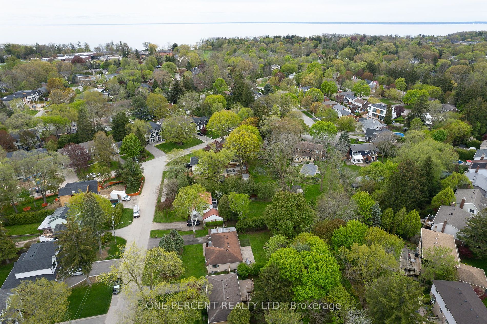 208 Glen Oak Dr