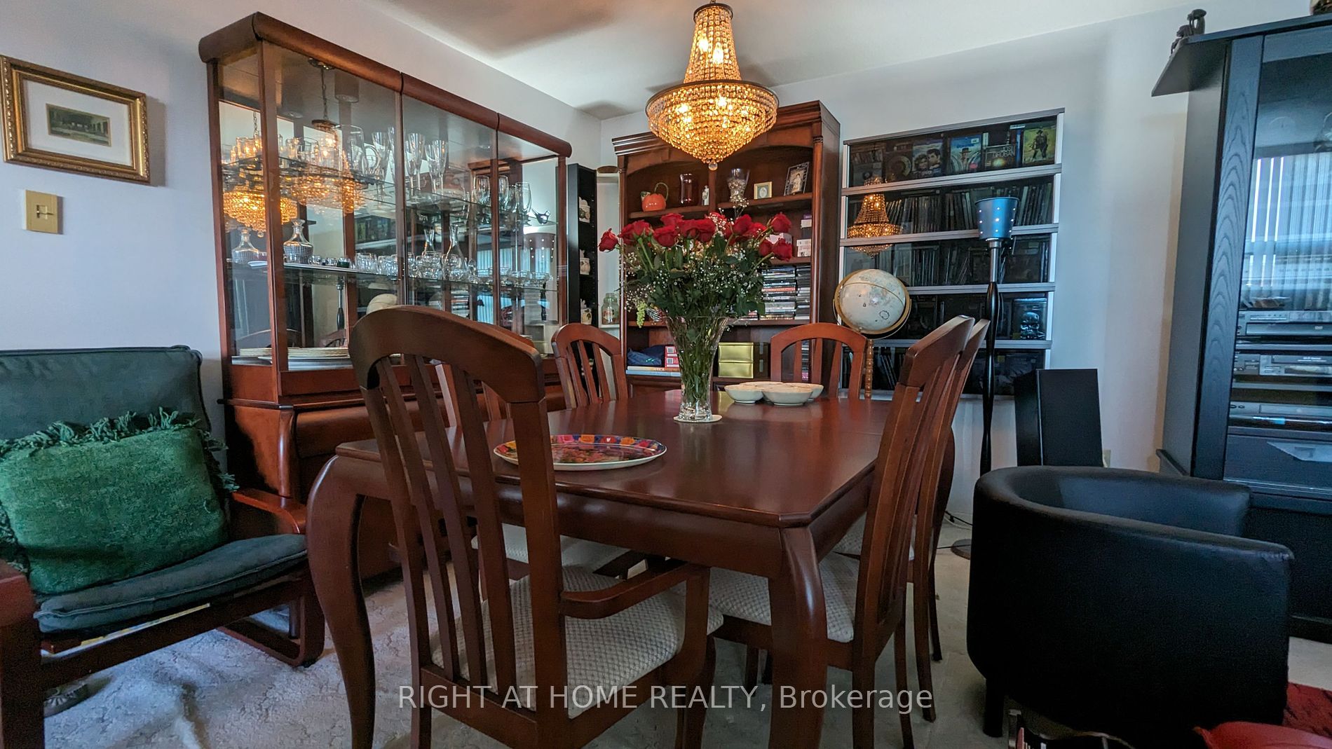 2323 Confederation Parkway #807