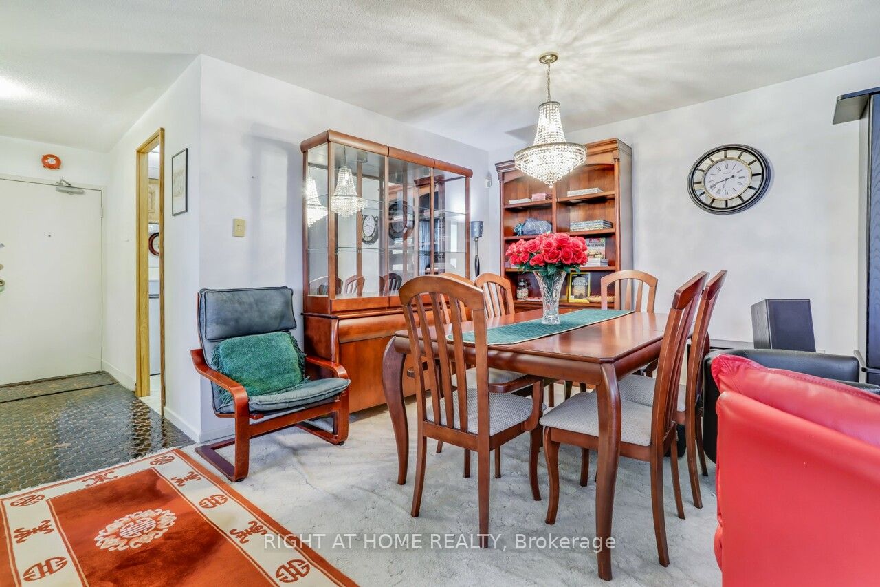 2323 Confederation Parkway #807