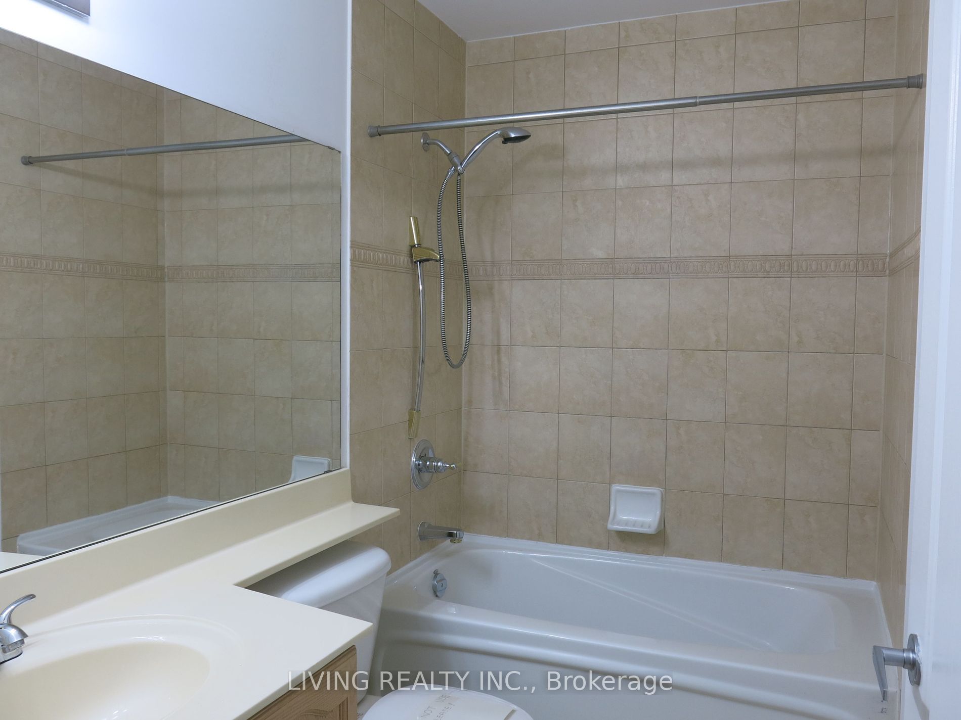 33 Elm Drive W #2806