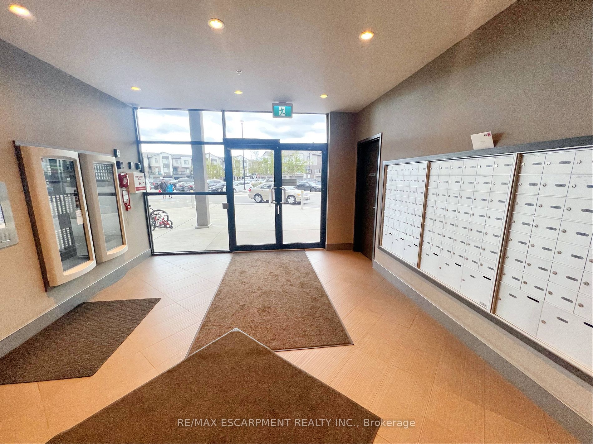1105 Leger Way E, #527