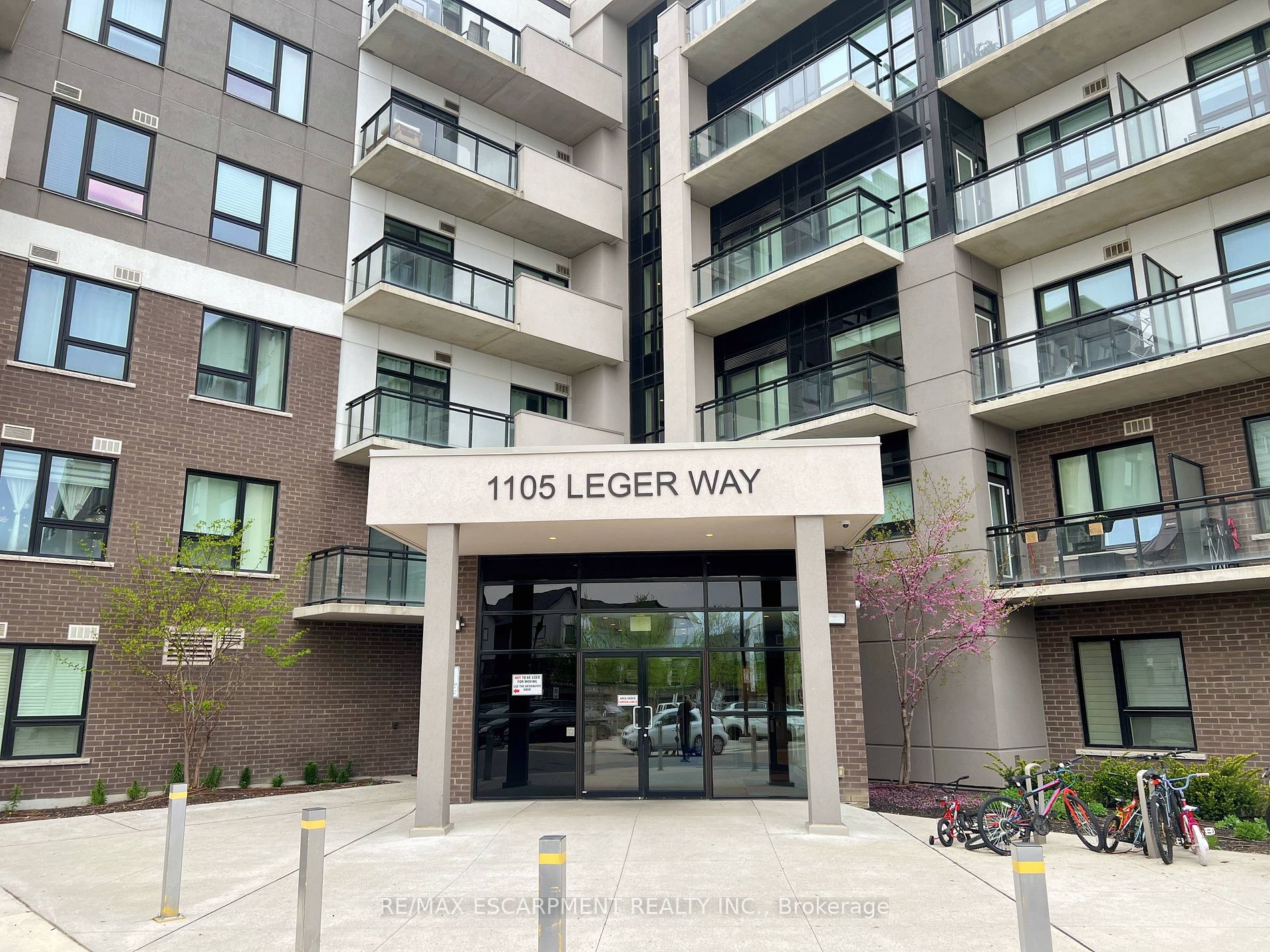 1105 Leger Way E, #527
