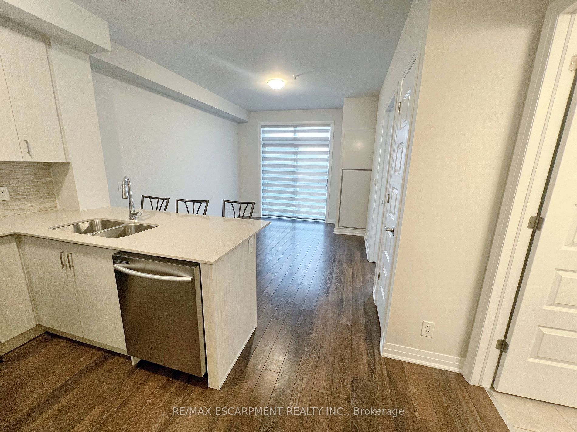 1105 Leger Way E, #527
