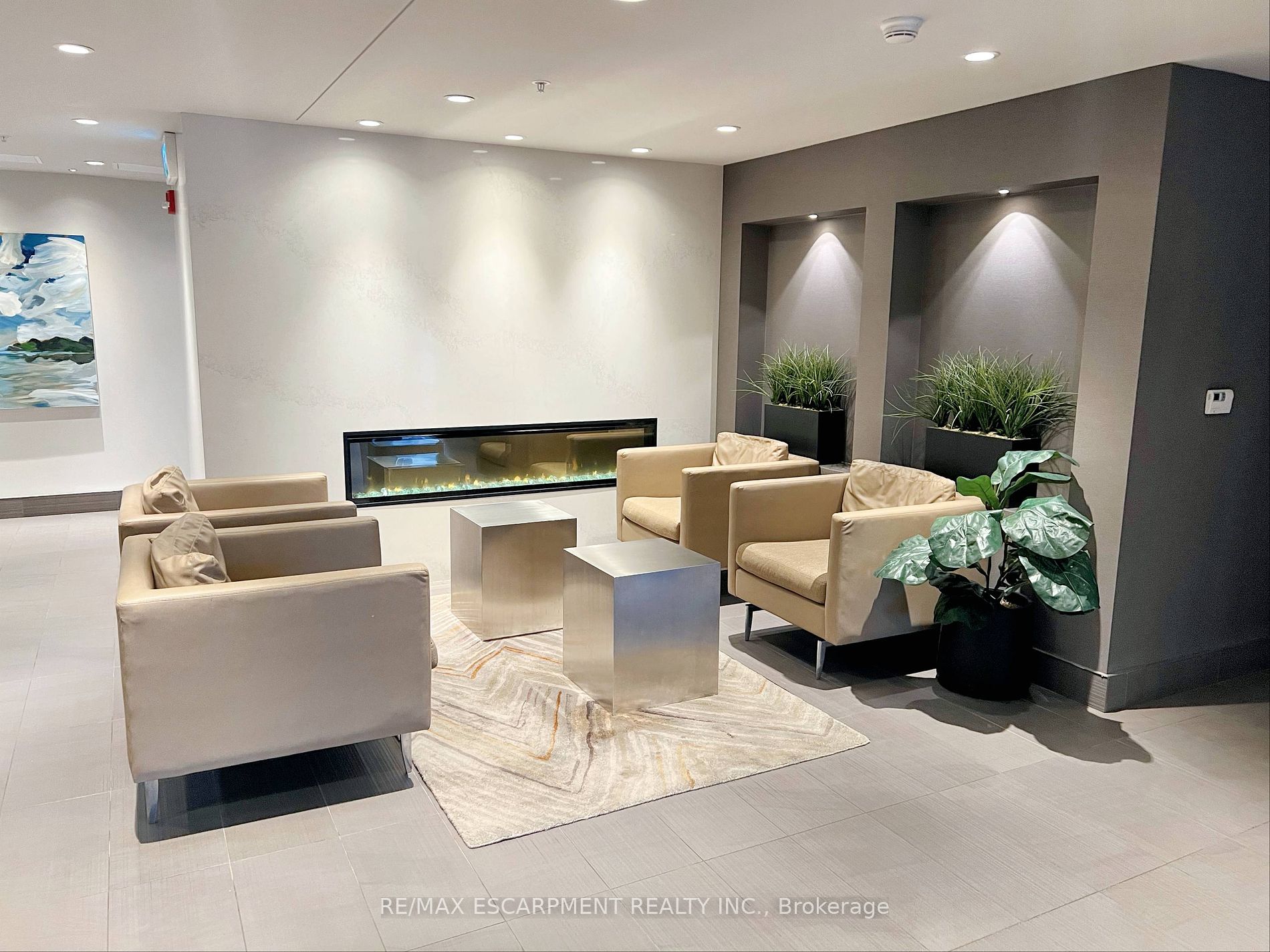 1105 Leger Way E, #527