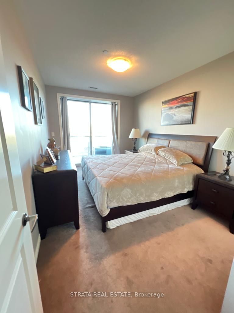 383 Main Street E, #427