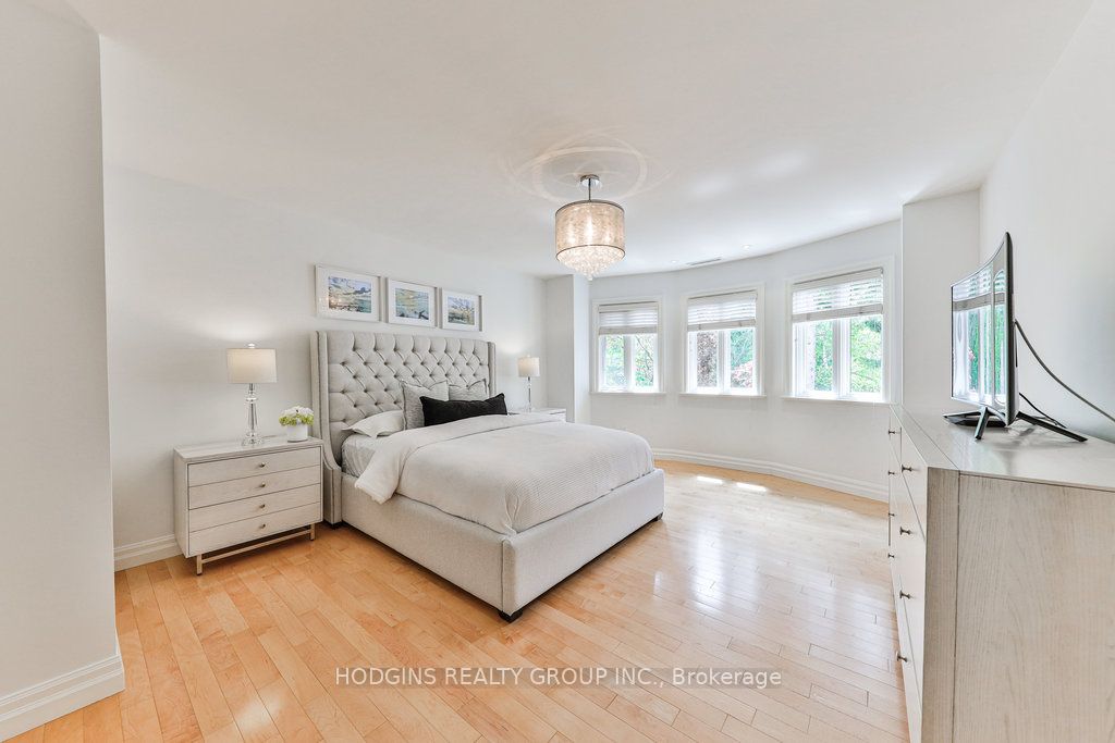 1382 Aldo Drive