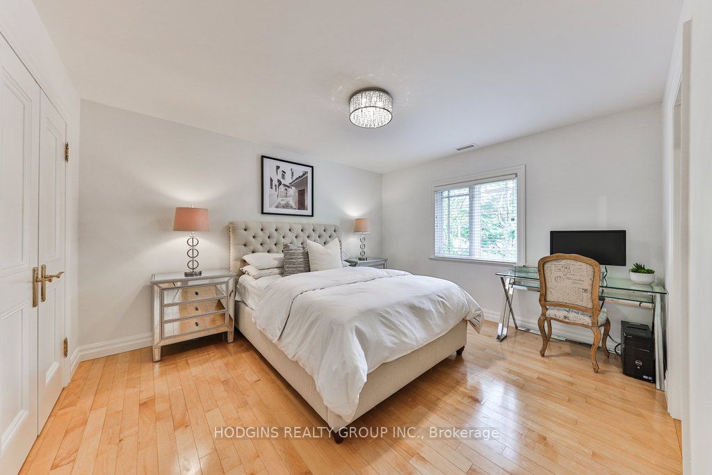 1382 Aldo Drive