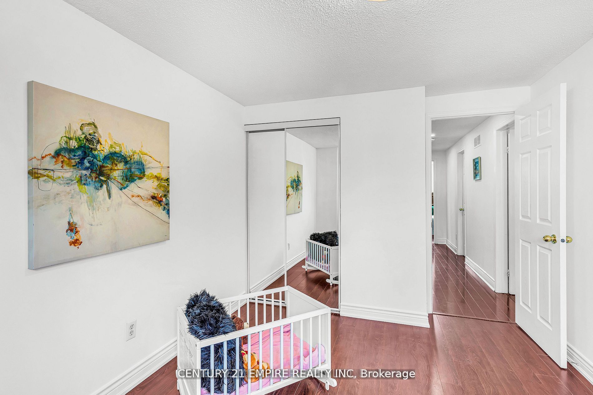 87 Sandmere Ave