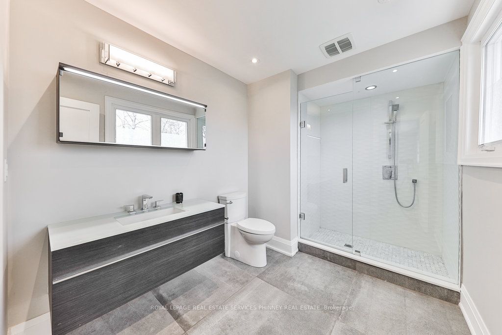 2068 Mississauga Rd