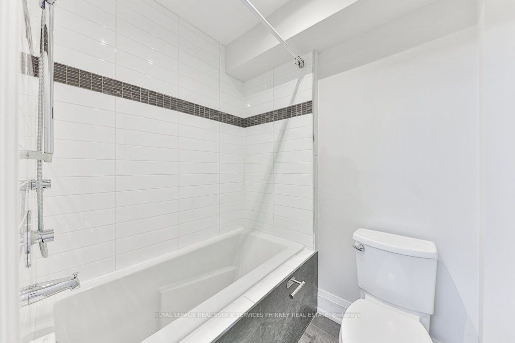 2068 Mississauga Rd