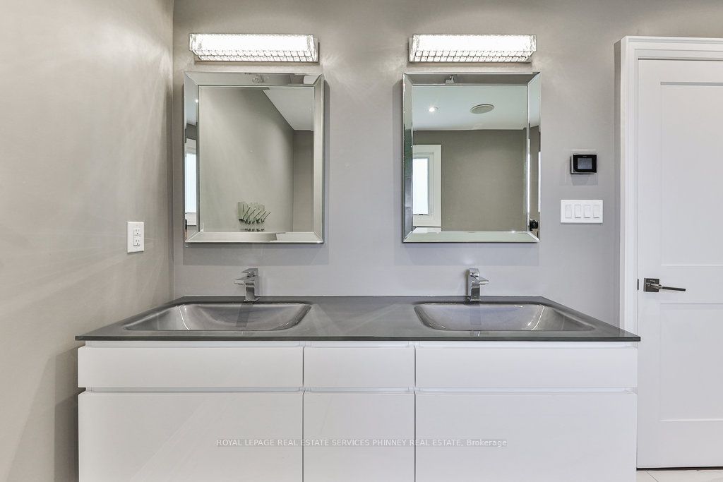2068 Mississauga Rd