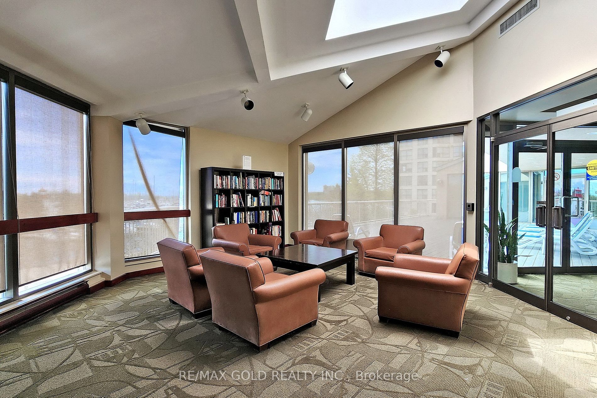2267 Lakeshore Blvd W, #707