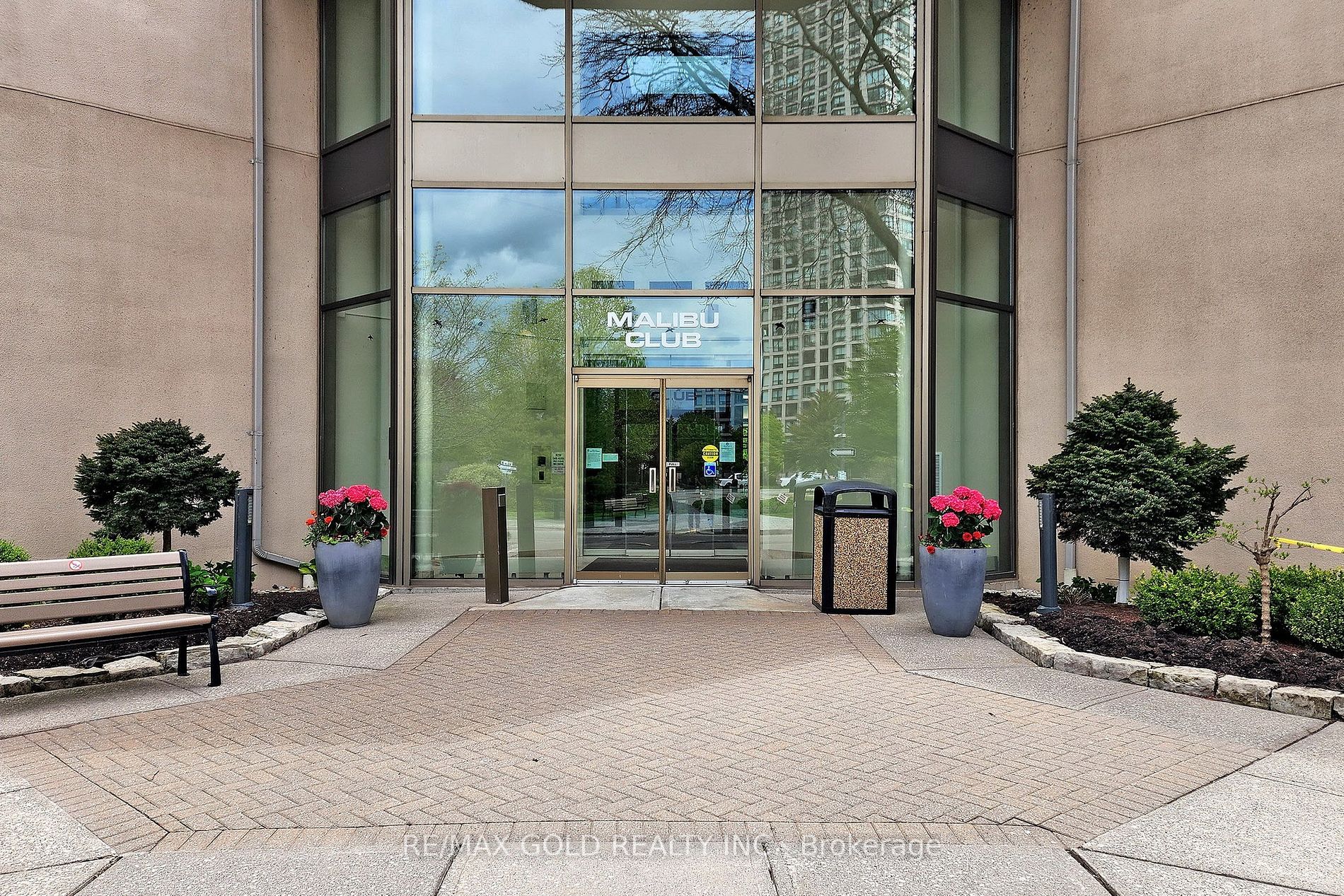 2267 Lakeshore Blvd W, #707