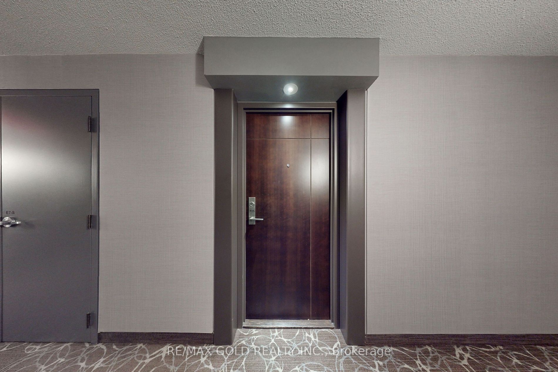2267 Lakeshore Blvd W, #707