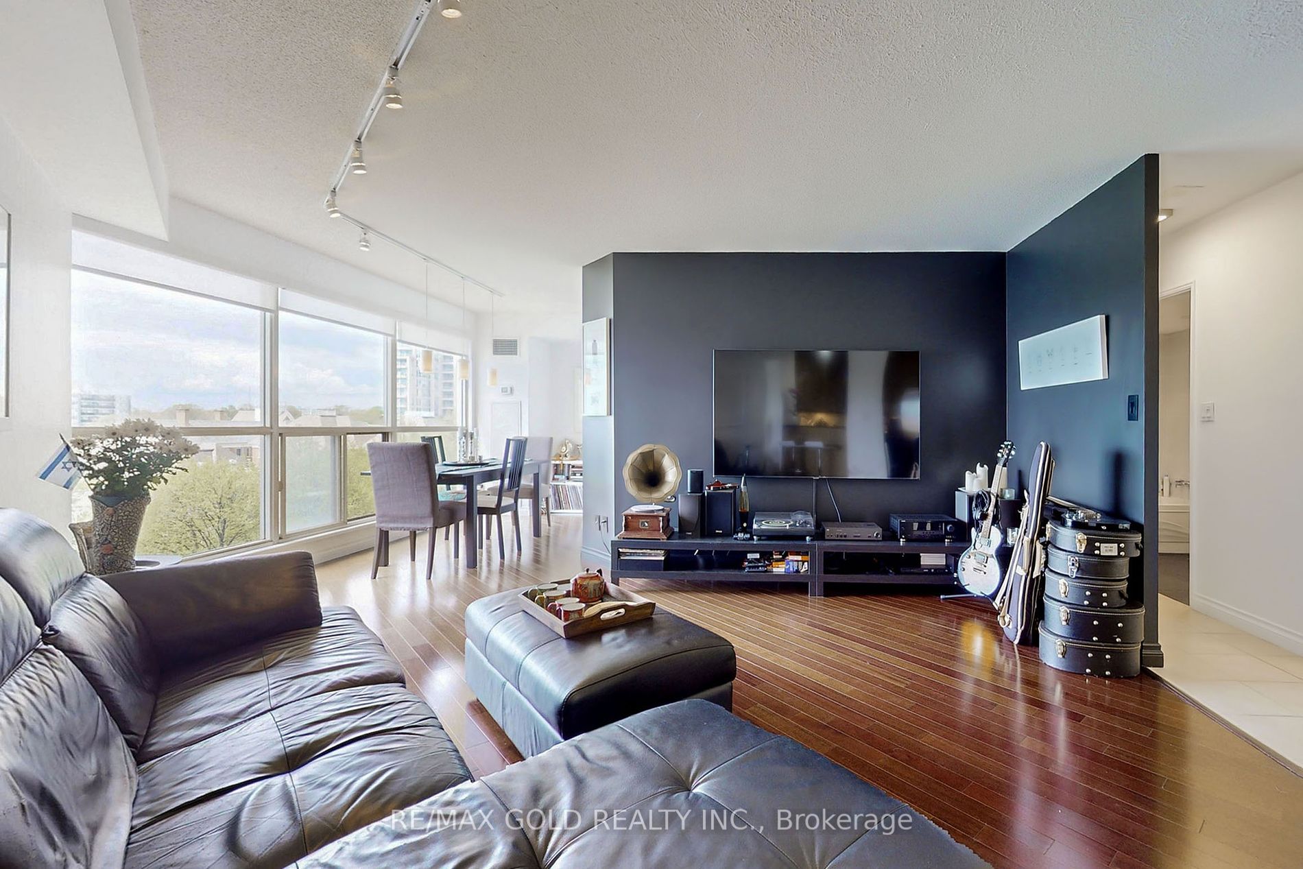 2267 Lakeshore Blvd W, #707