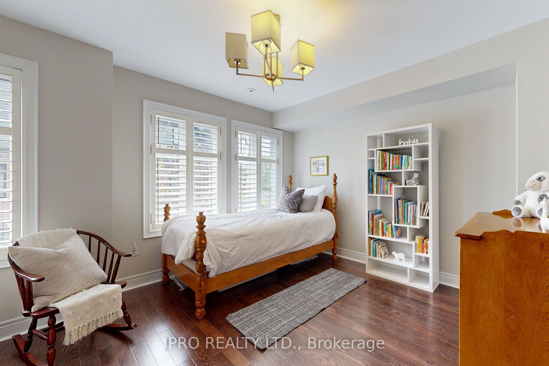 70 Lobo Mews