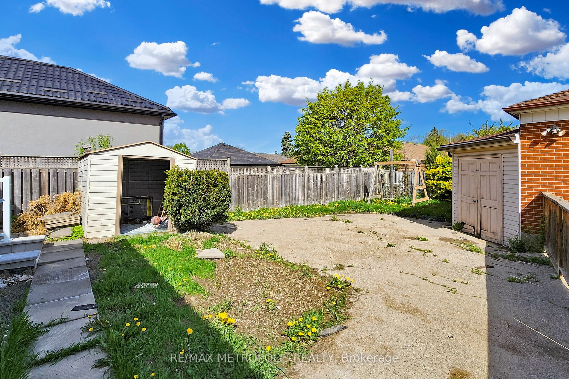 50 Langholm Drive