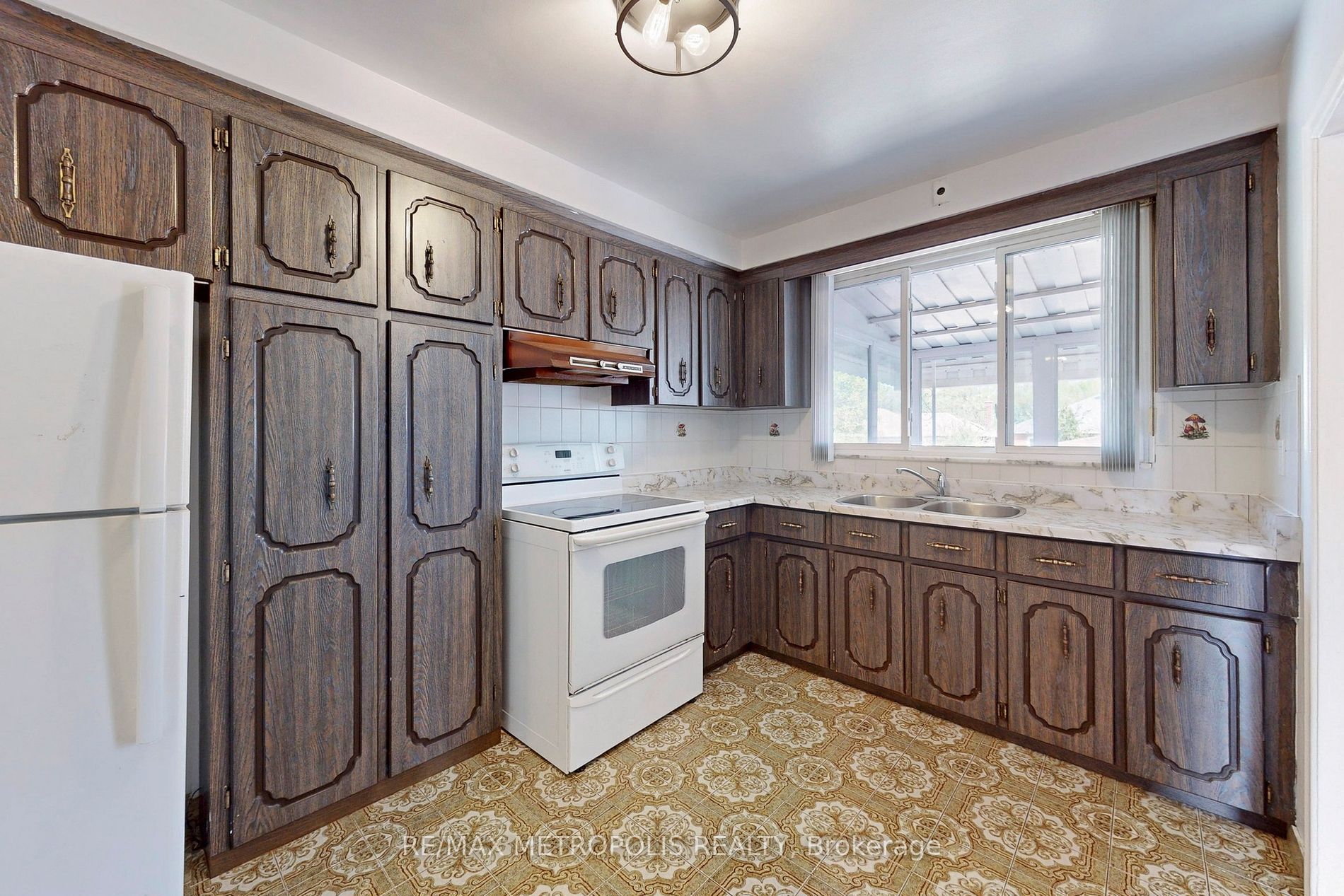 50 Langholm Drive