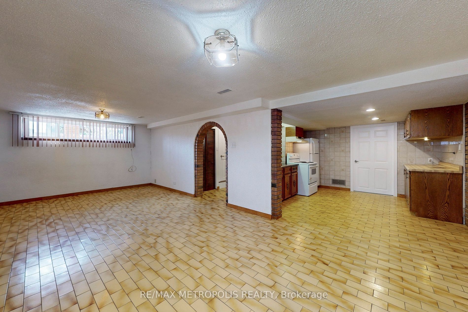 50 Langholm Drive