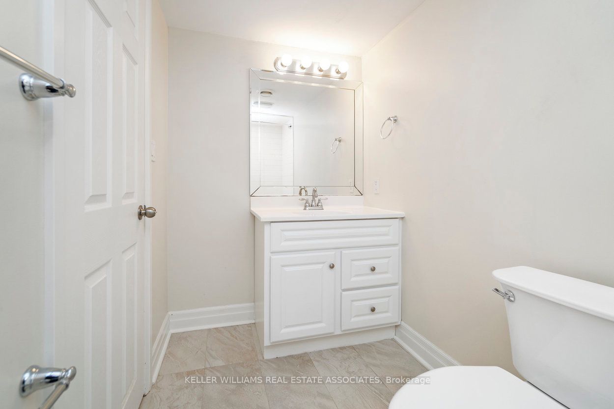 10 Joseph St