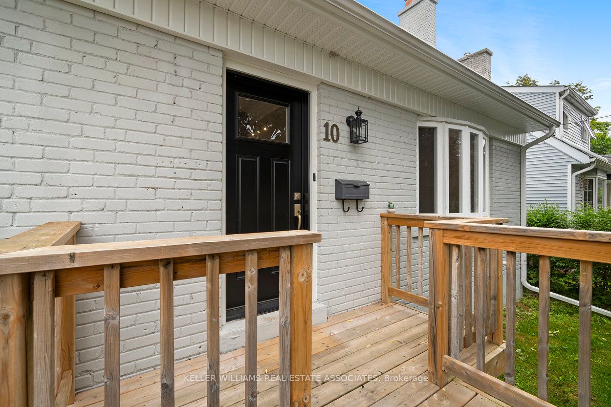 10 Joseph St
