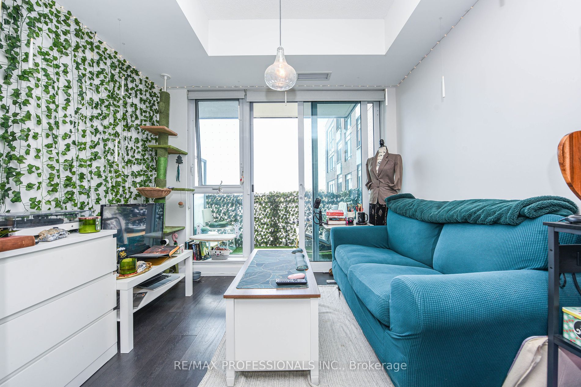 1830 Bloor Street W #622