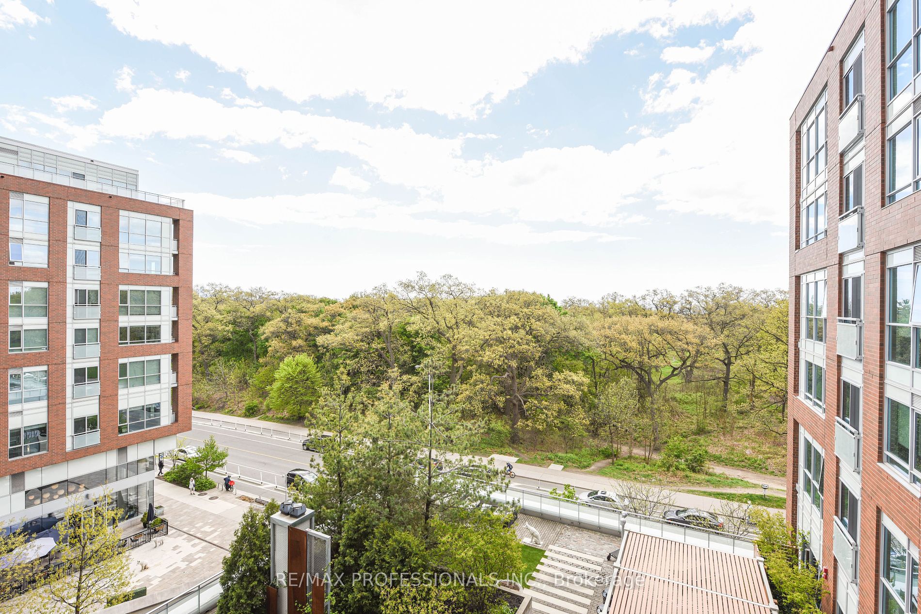 1830 Bloor Street W #622