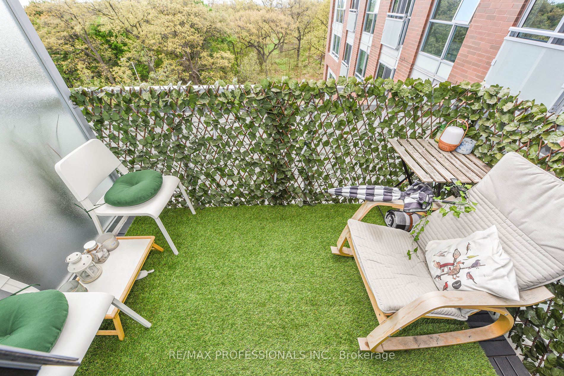 1830 Bloor Street W #622