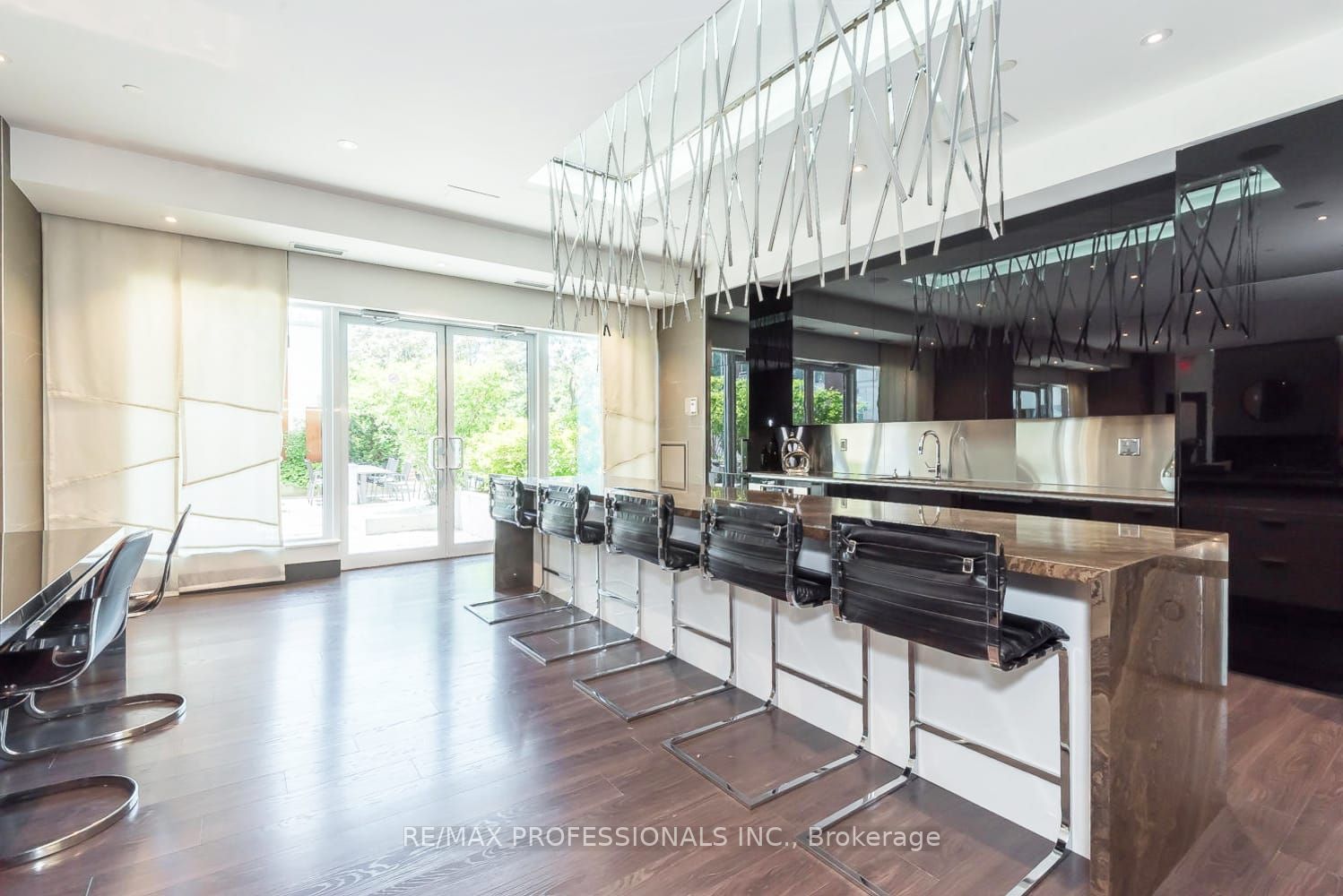 1830 Bloor Street W #622