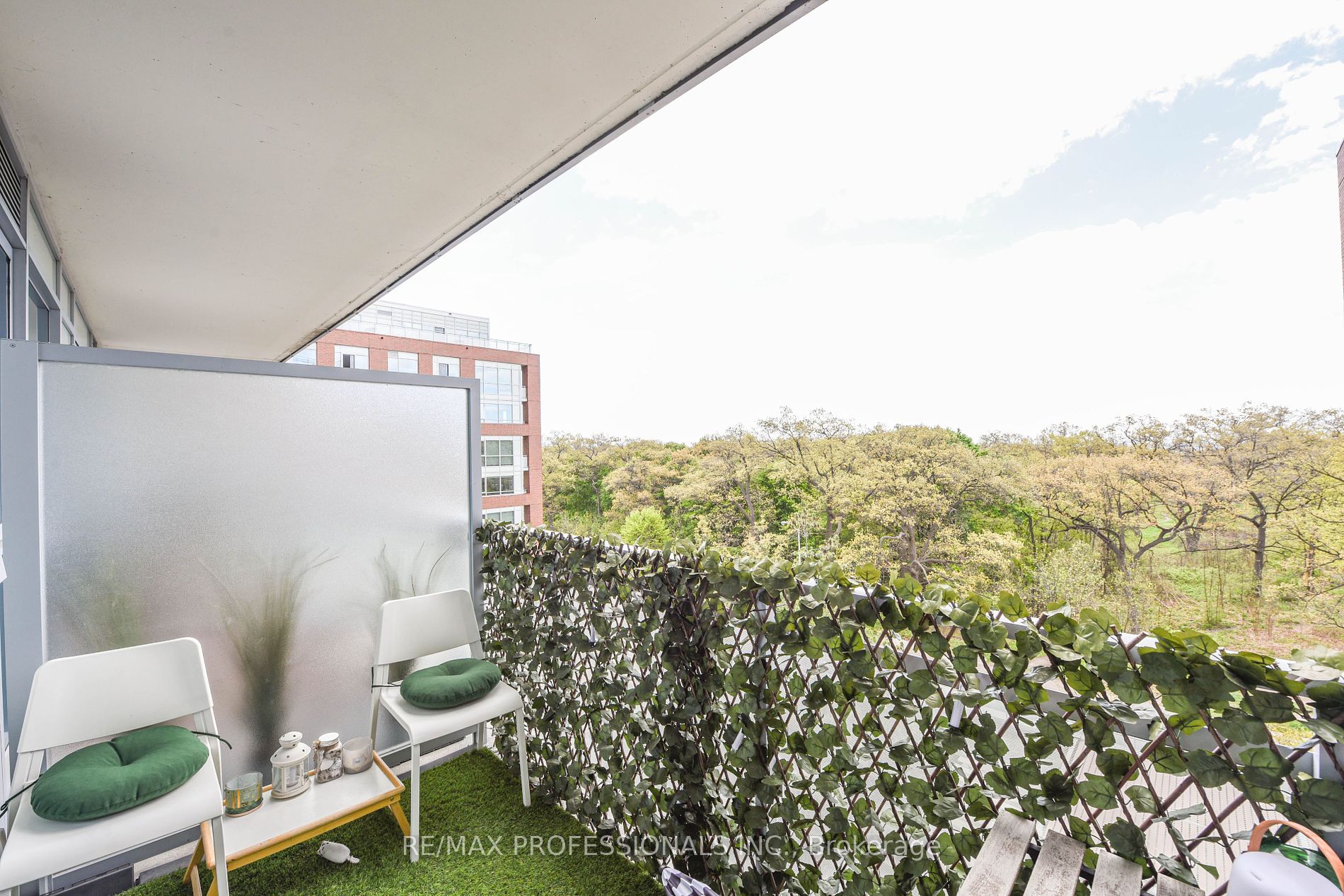 1830 Bloor Street W #622