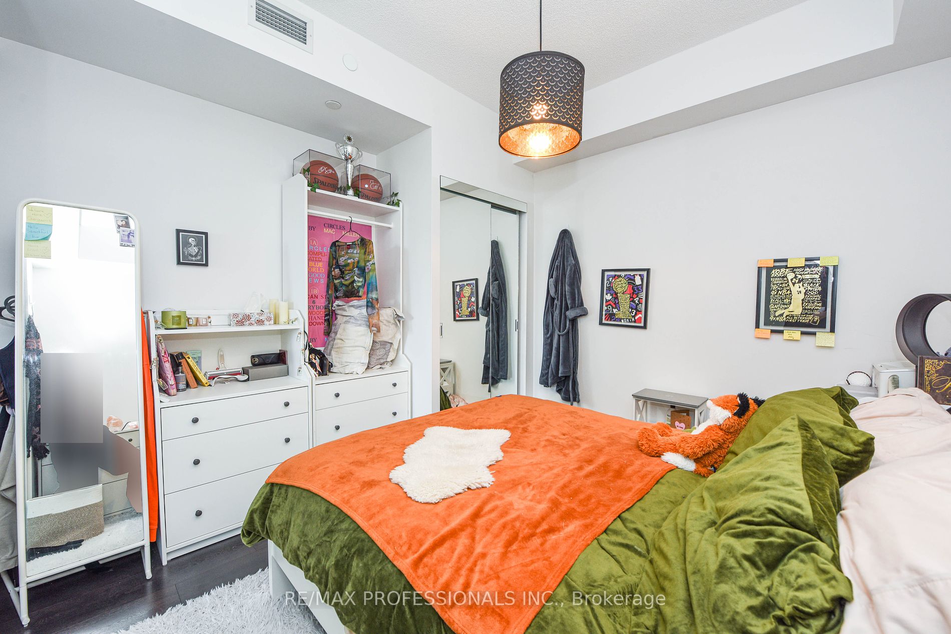 1830 Bloor Street W #622