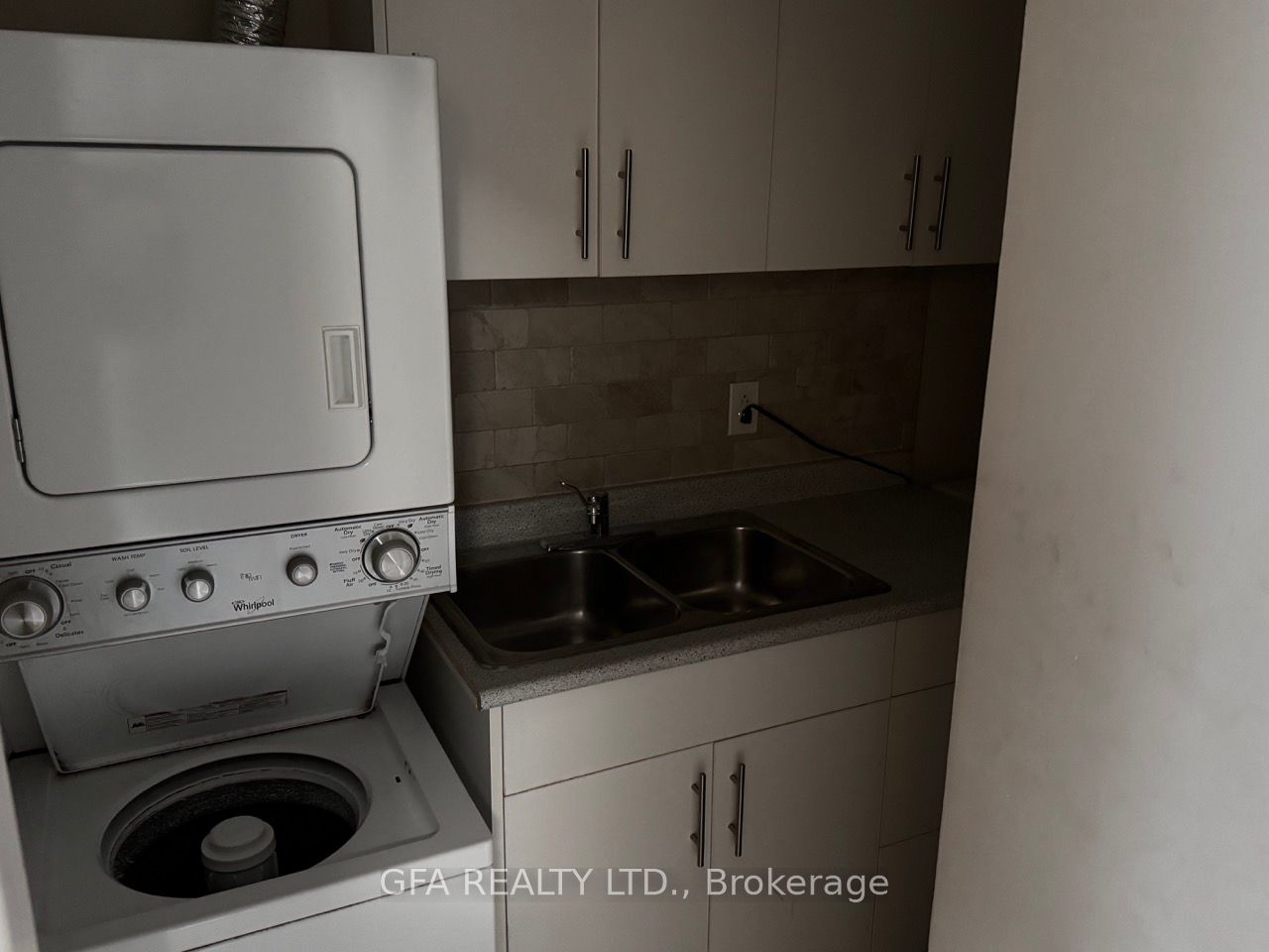 1624 Bloor St E, #66