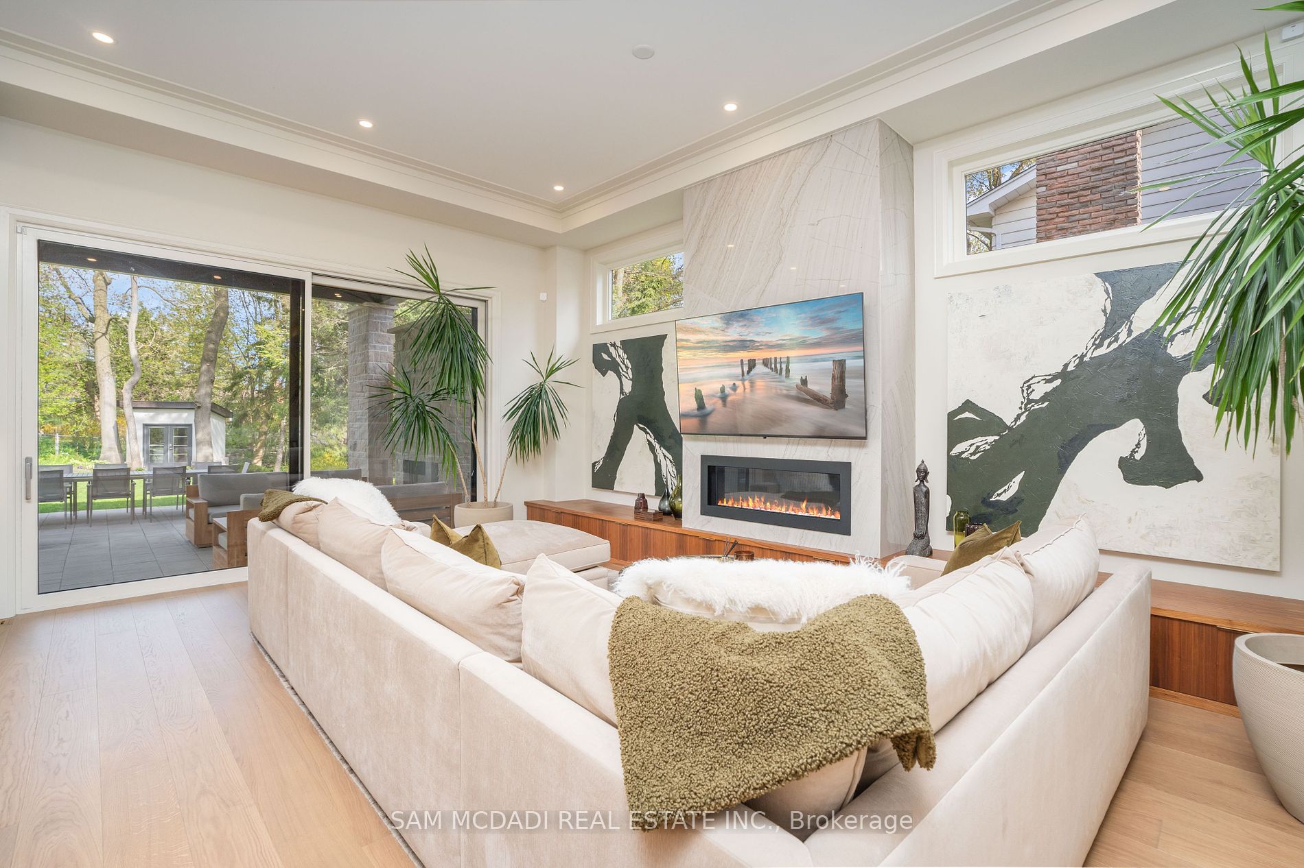 1254 Bramblewood Lane