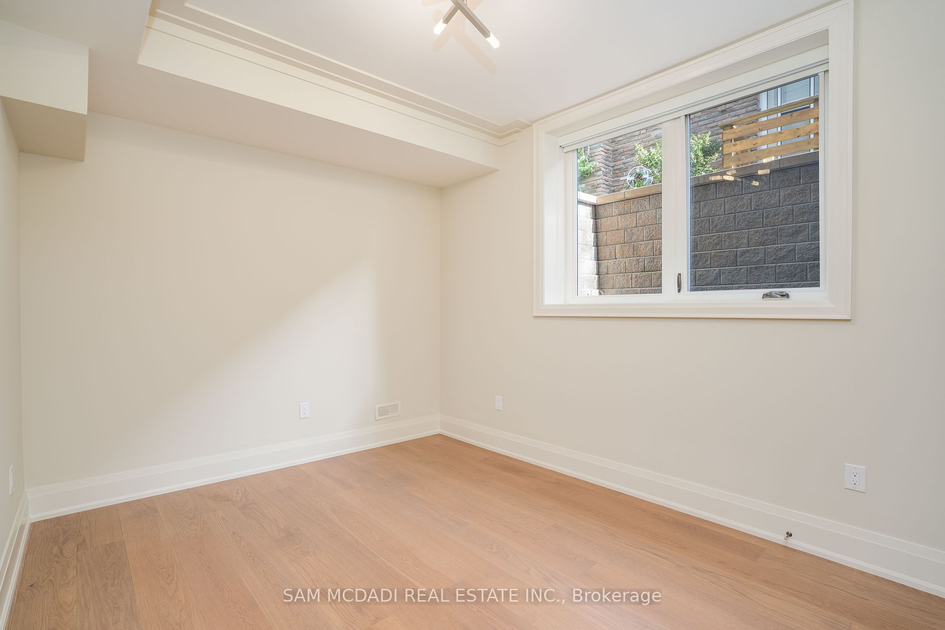 1254 Bramblewood Lane